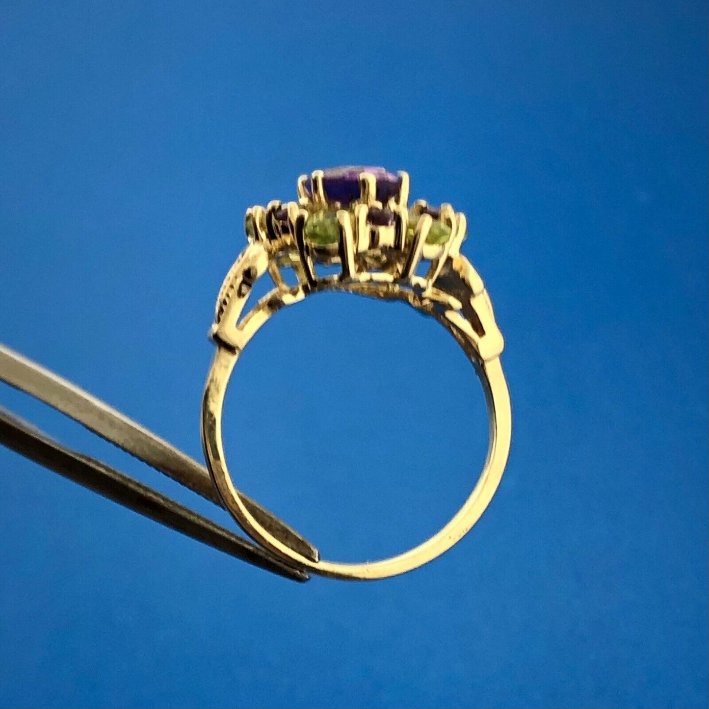 Retro 10K Yellow Gold Peridot Amethyst Floral Flower Cluster Statement Ring