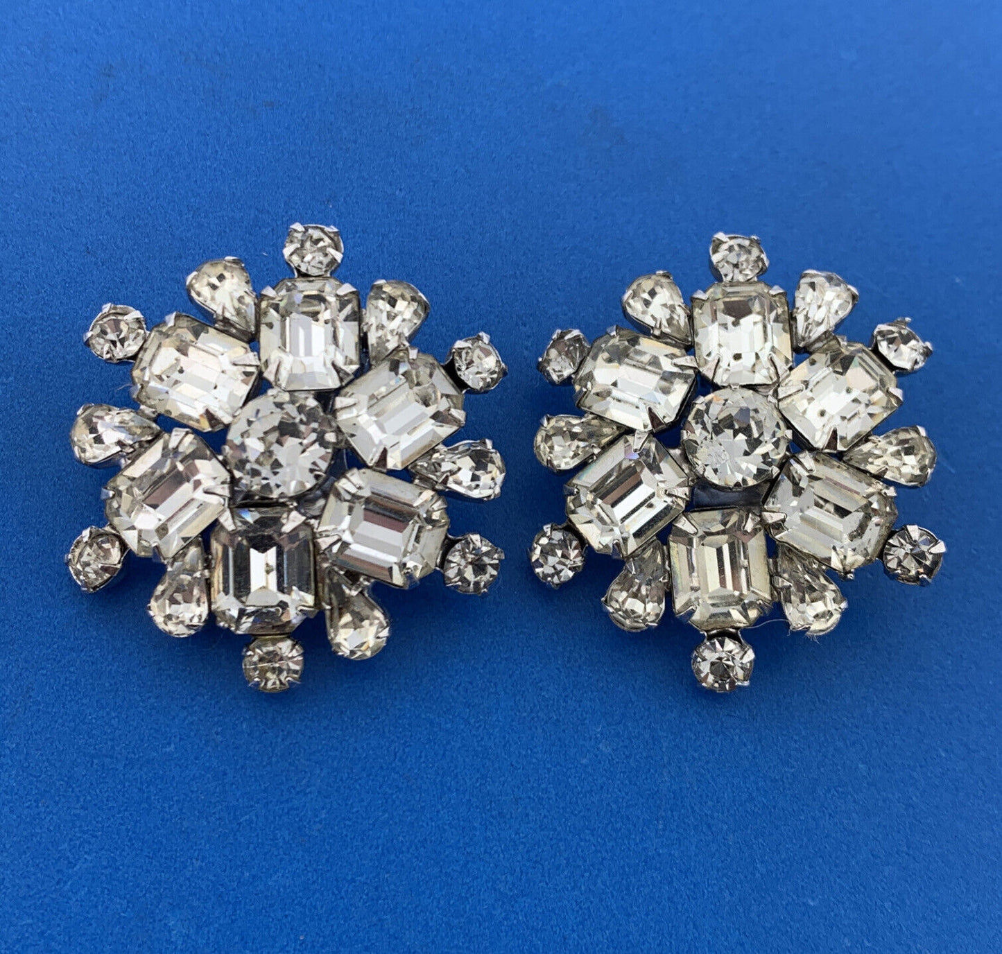 Retro Weiss Austrian Crystal Rhinestone Snowflake Starburst Clip On Earrings