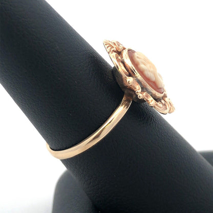 Victorian 10K Yellow Gold Oval Carved Cameo Floral Scroll Statement Ring