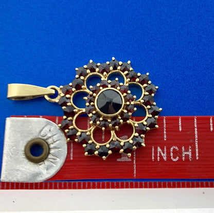 Designer 14K Yellow Gold Garnet Floral Cluster January Anniversary Pendant