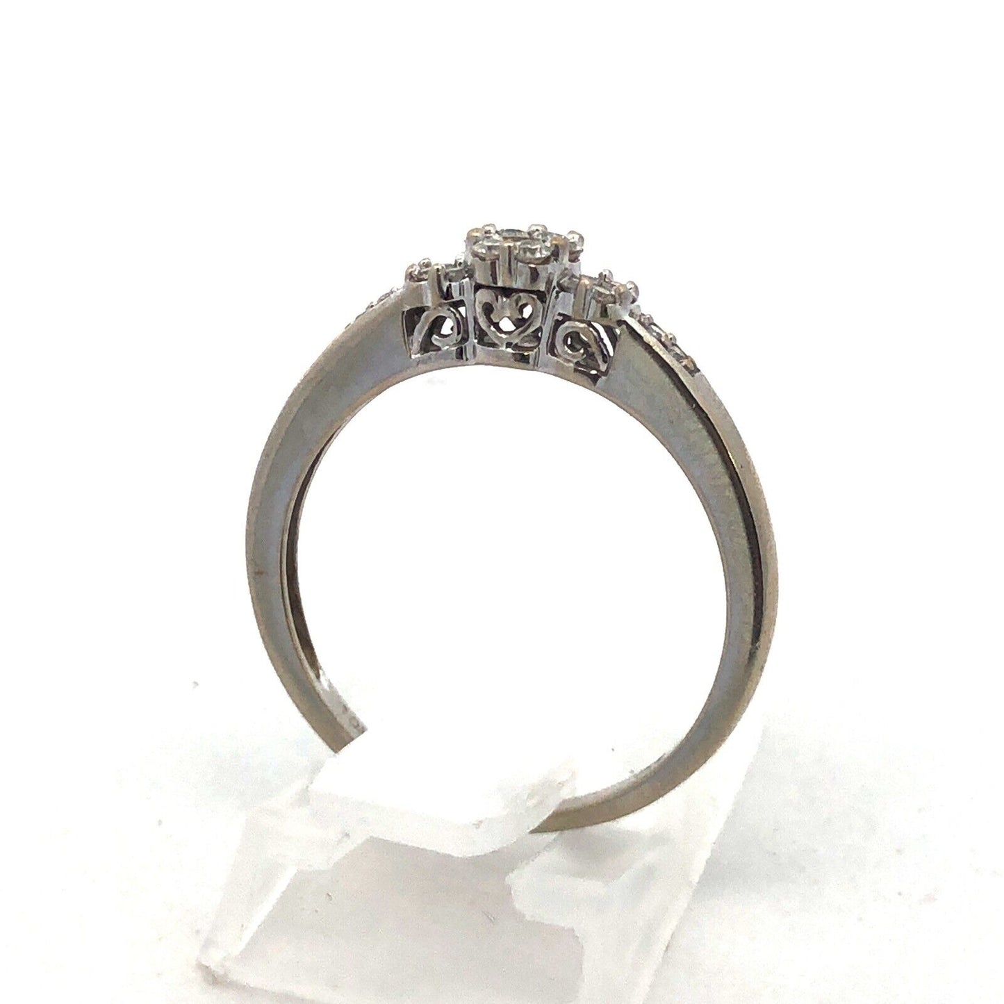 Designer 10k White Gold Round Cut Diamond Promise Cluster Engagement Ring Size 7