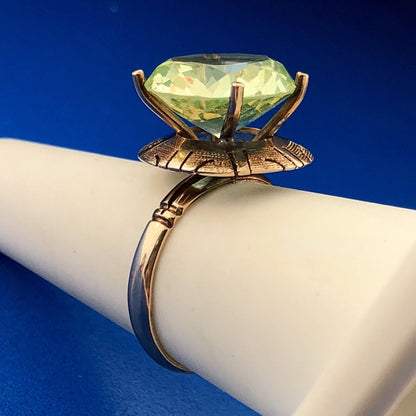Vintage 14K Yellow Gold Round Green Amethyst Solitaire Statement Cocktail Ring