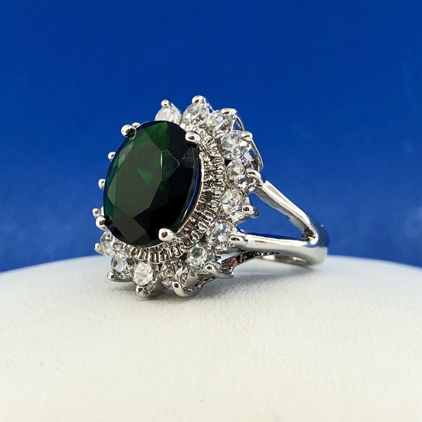 Retro Sterling Silver 925 Green White CZ Statement Fashion Cocktail Ring