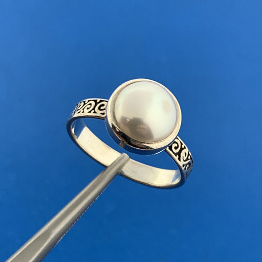 Designer 925 Sterling Silver Mabe Pearl Balinese Scrolled Bead Work Ring