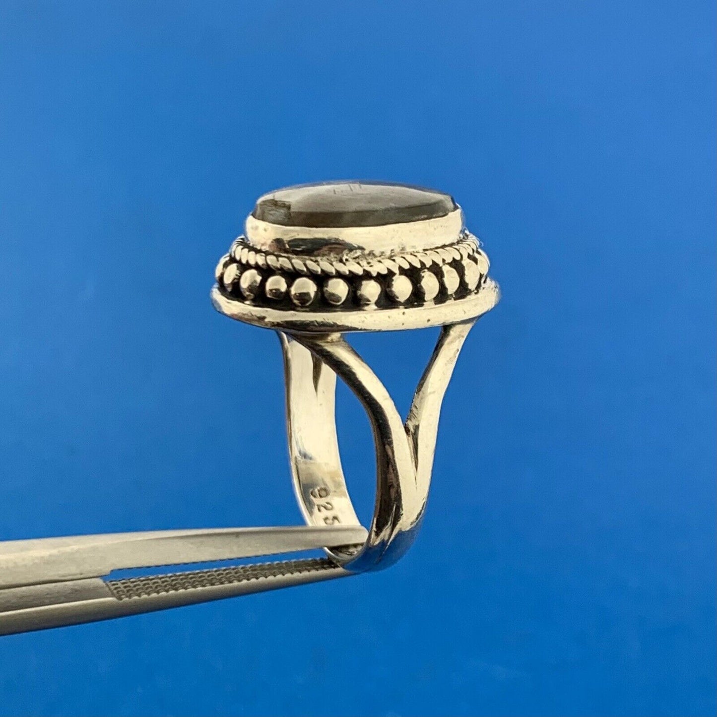 Designer 925 Sterling Silver Labradorite Cabochon Balinese Style Cocktail Ring