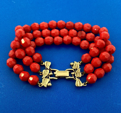 Vintage Gold Tone Red Jet Bead Three Strand Leaf Motif Link Bracelet