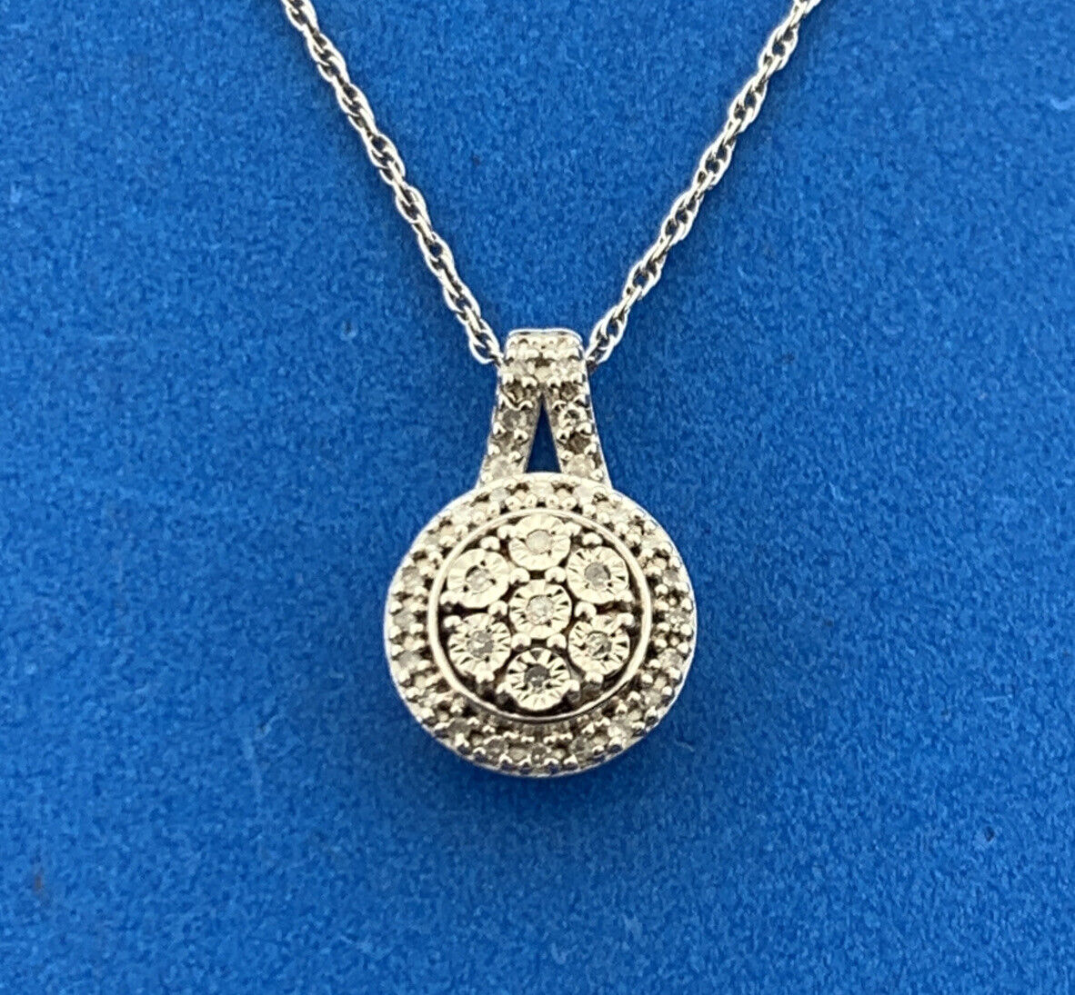 SUN 925 Sterling Silver Diamond Floral Drop Dangle Circle Pendant Necklace