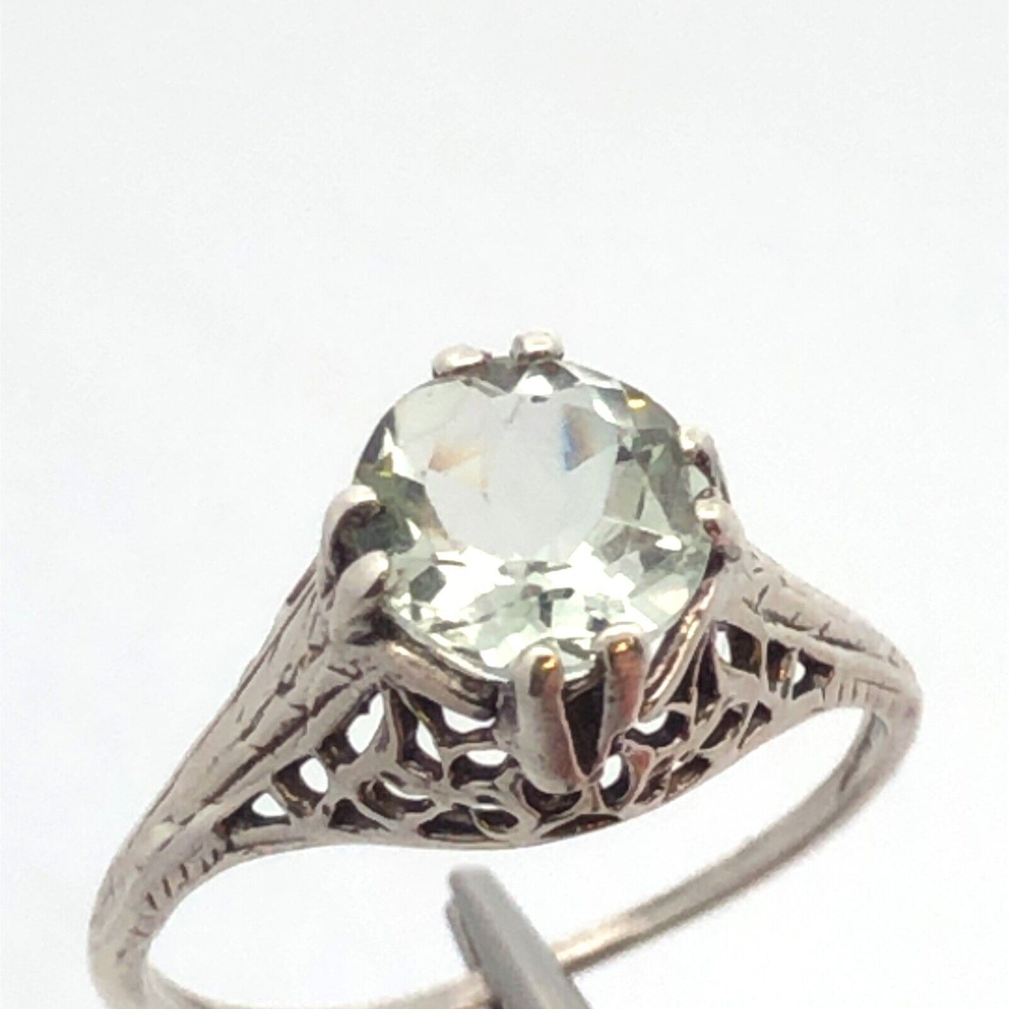 Vintage 14K White Gold Round Green Amethyst Solitaire Filigree Detail Ring