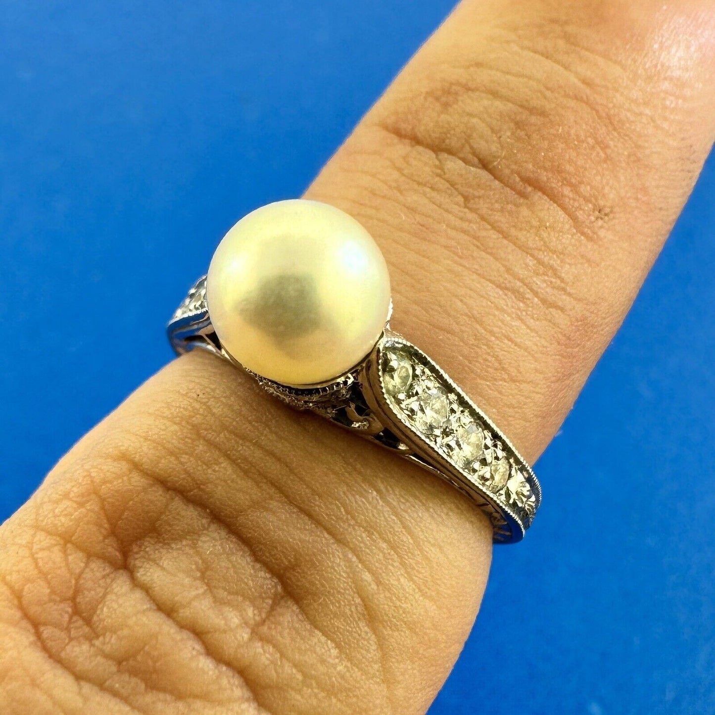 Vintage 14K White Gold Pearl Solitaire Diamond Accented Cocktail Ring