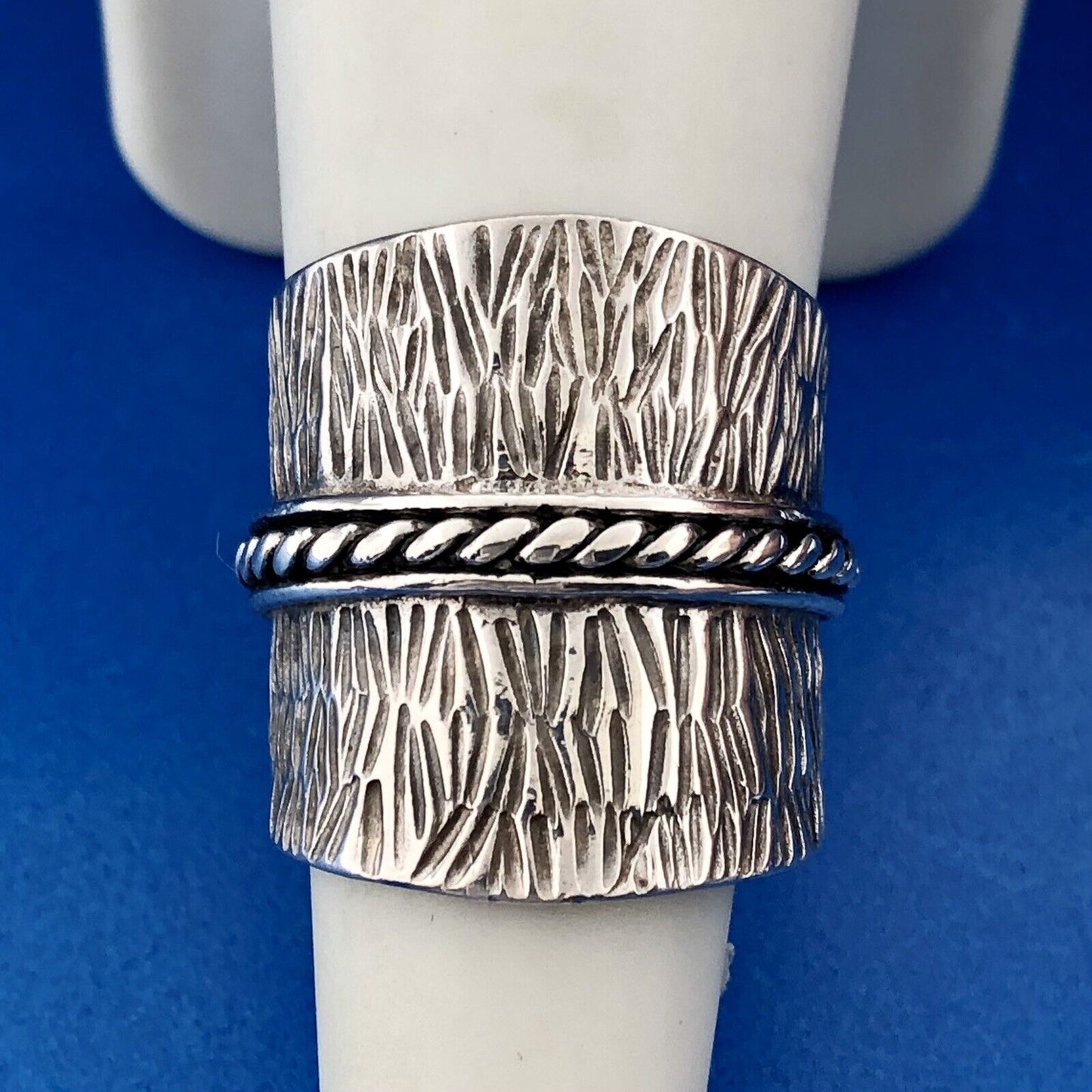 Vintage CJF Thai 925 Sterling Silver Textured Tapered Cigar Band Statement Ring