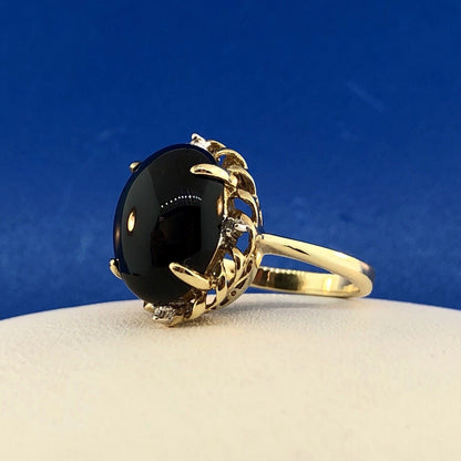 Vintage 10K Yellow Gold Black Onyx Cabochon Diamond Accent Cocktail Ring