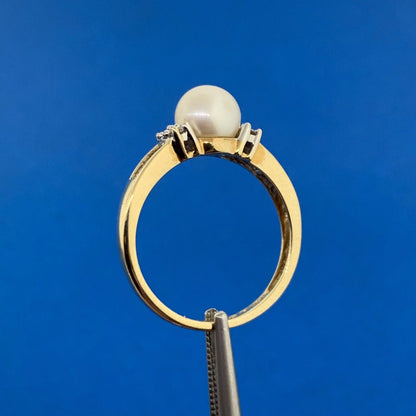 Designer 10K Yellow Gold Pearl Diamond Accented Size 7 Ring