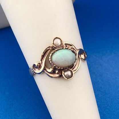 Vintage Estate 10k Yellow Gold White Opal Pearl Whimsical Wavy Ring Size 4.5