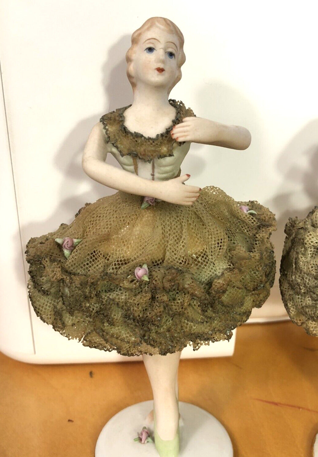 1940's Occupied Japan Porcelain Ballerina With Lace Skirt Decorative Figurine