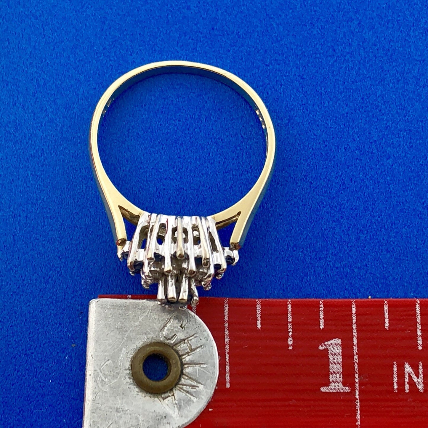 Vintage 14K Yellow White Gold Sapphire Diamond Star Flower Cluster Cocktail Ring