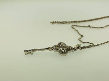 Vintage Designer Sterling Silver 925 Diamond Filigree Open Scroll Key Necklace