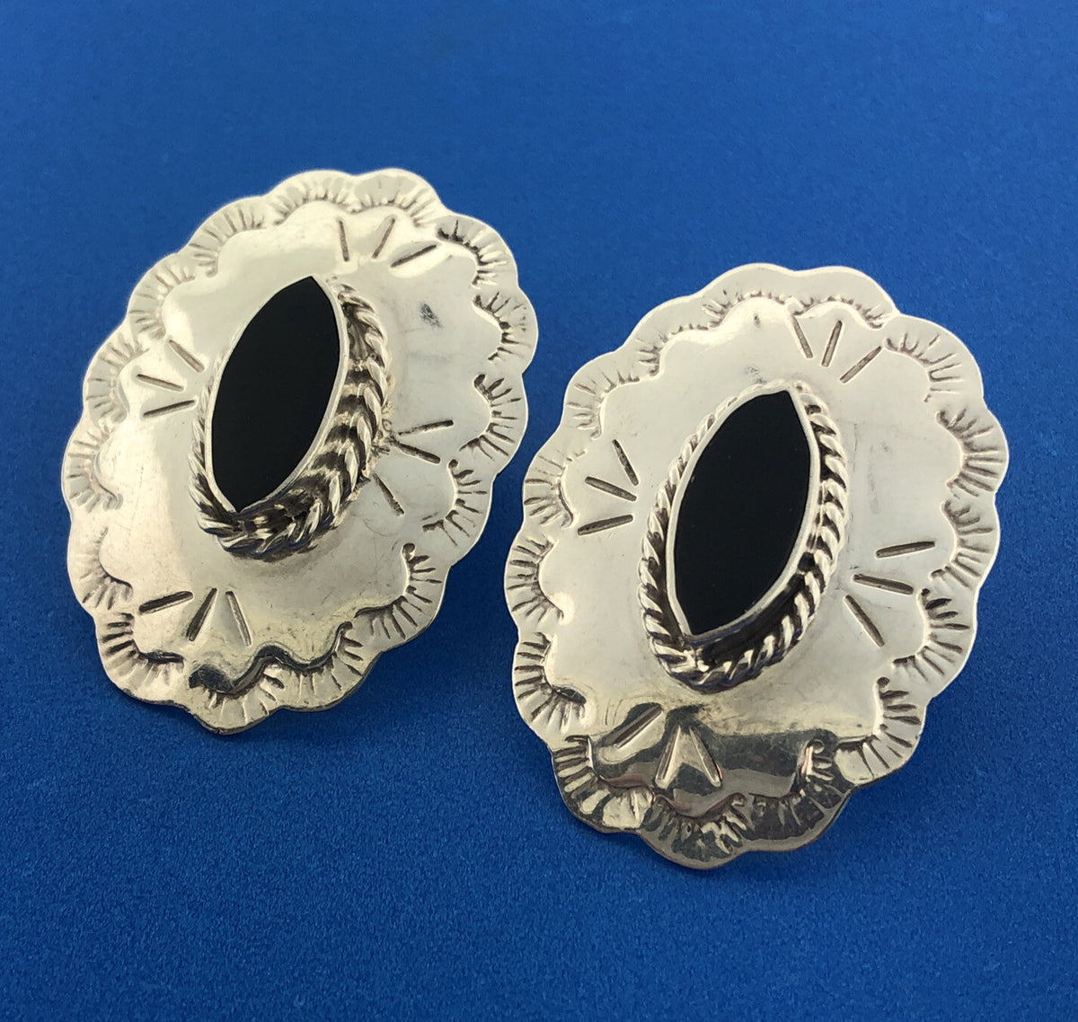 Taxco Mexico JMA TM-212 925 Sterling Silver Black Onyx Concho Stud Earrings