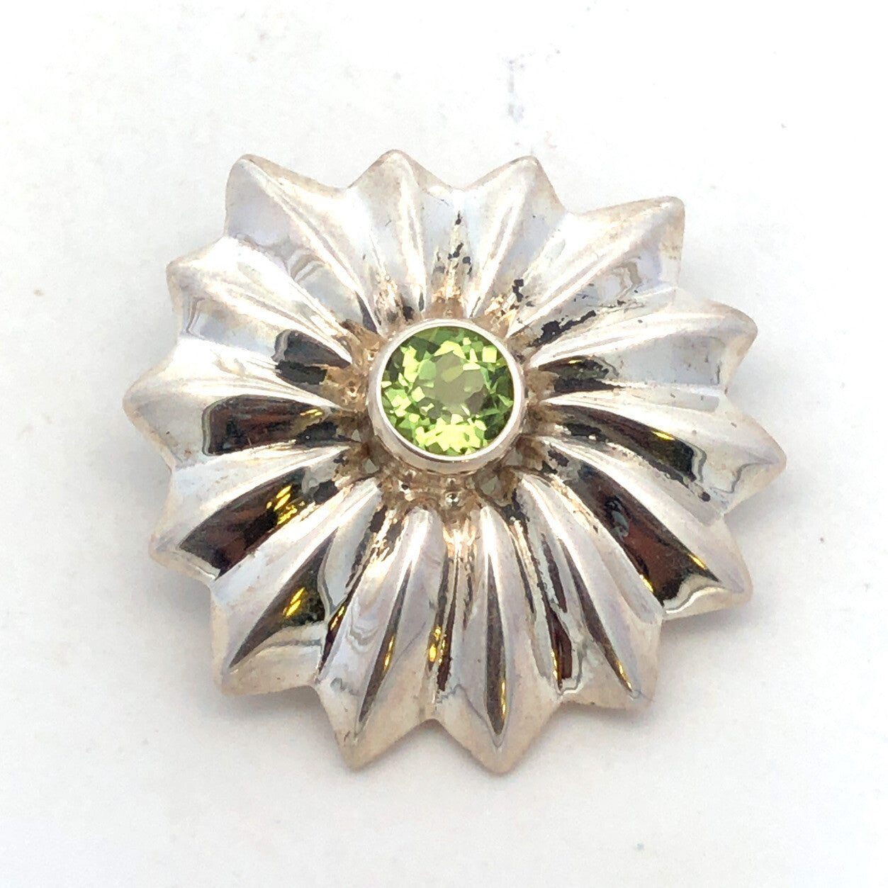 Mignon Faget 925 Sterling Silver Round Peridot Portafiori Flower Pendant