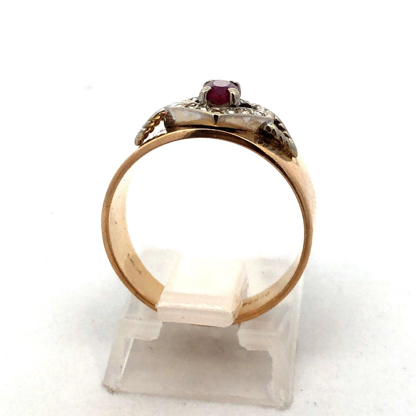 14K Yellow Gold Ruby Diamond Etruscan Style Tapered Cocktail Anniversary Ring