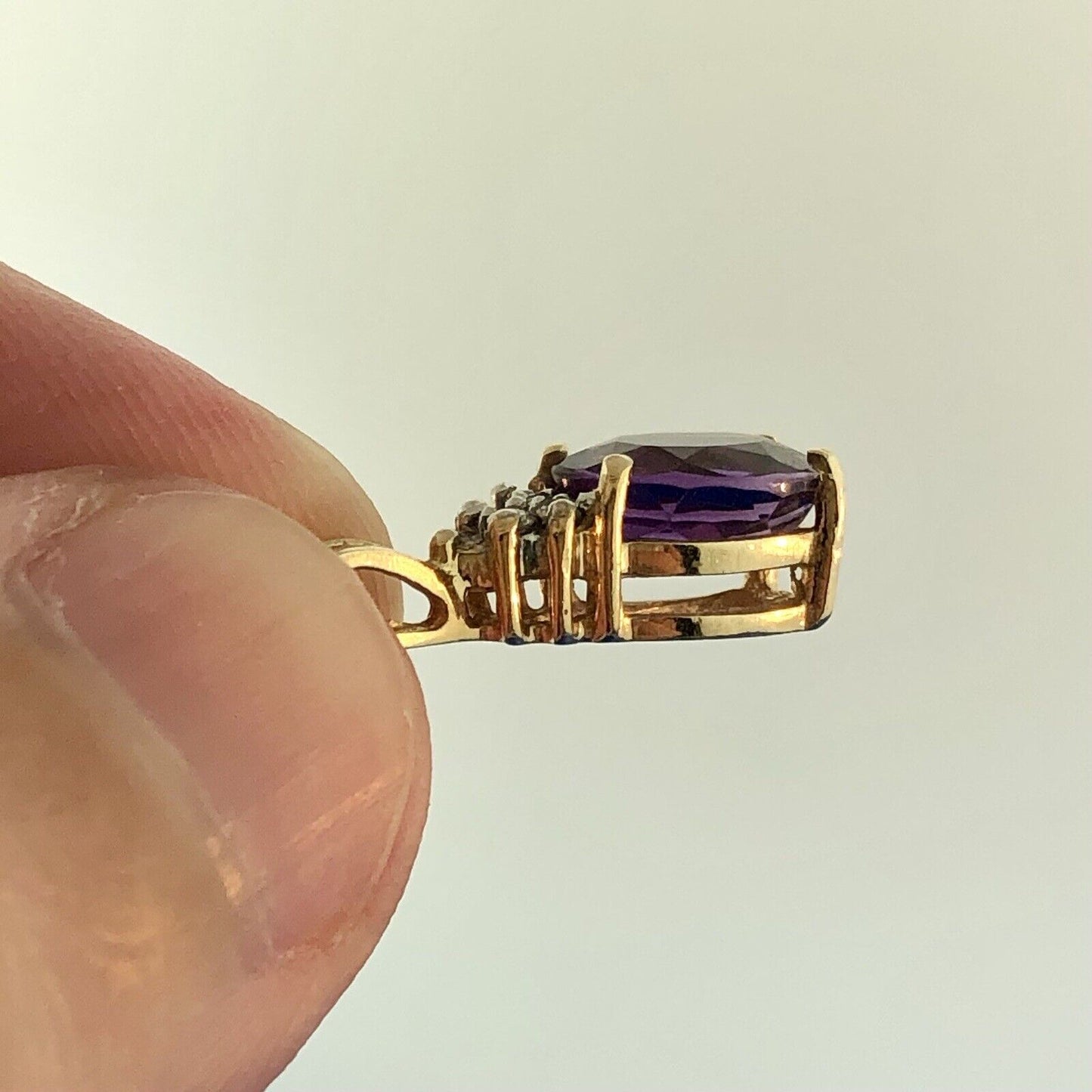 Estate 14K Yellow Gold Oval Amethyst Diamond Accent February Anniversary Pendant