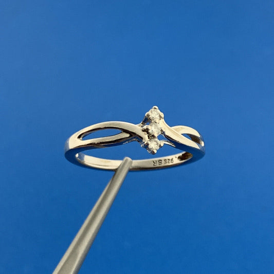 Designer 925 Sterling Silver Diamond Modernist Twist Promise Engagement Ring
