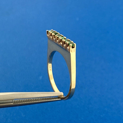 Gorgeous 14k Yellow Gold Round Cut Emerald Prong Set Raised Ring Size 5.25