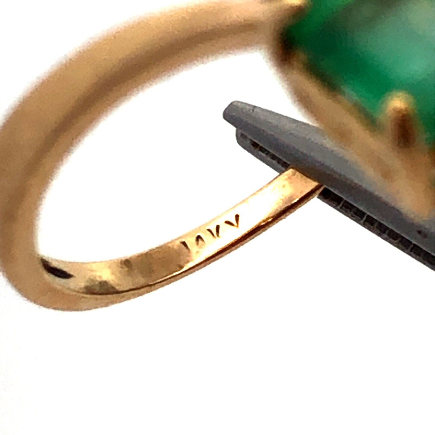 Estate 14K Yellow Gold Green Emerald Diamond Accent Modernist V Ring