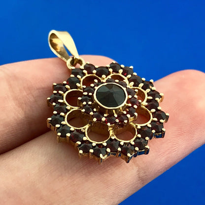 Designer 14K Yellow Gold Garnet Floral Cluster January Anniversary Pendant