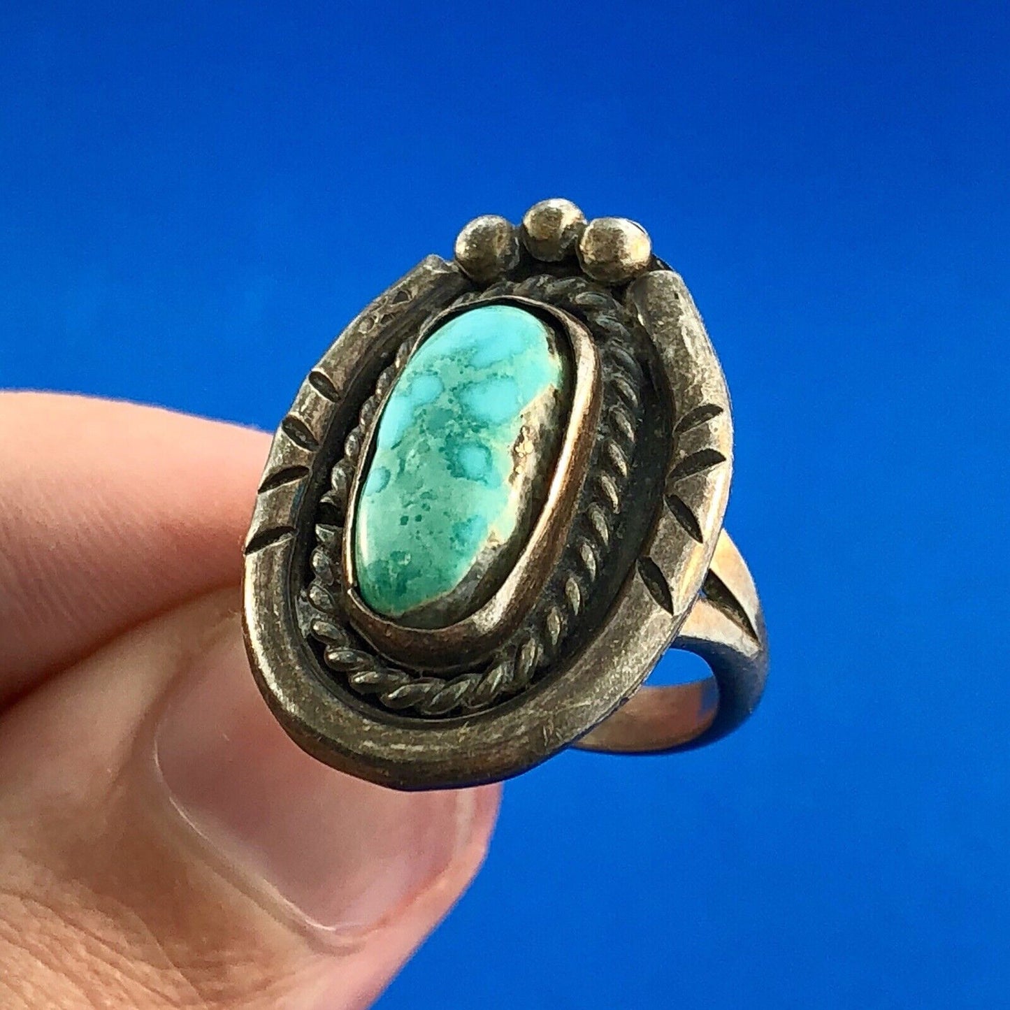Vintage Native American Unsigned Sterling Silver 925 Turquoise Cabochon Ring