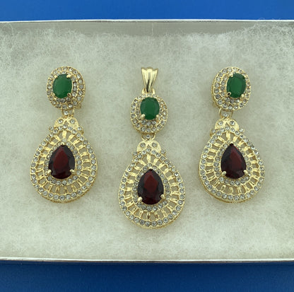 Designer FY Gold Tone Red Green Glass Crystal Rhinestone Pendant Earrings Set