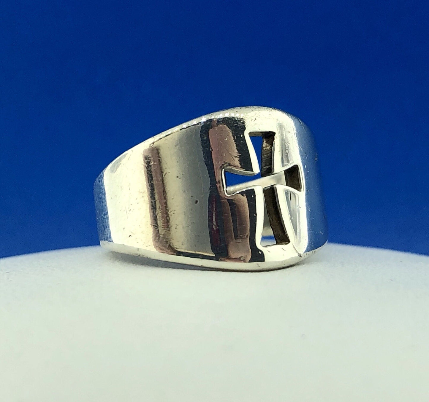 James Avery Sterling Silver 925 Wide Crosslet Designer Size 4.75 Cross Ring