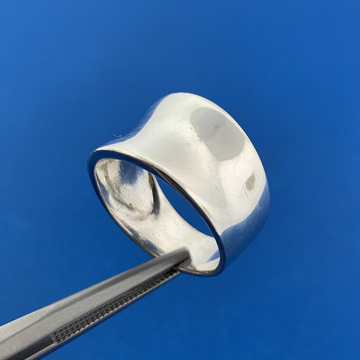 Designer 925 Sterling Silver Highly Polished Modernist Tapered Cigar Band Ring