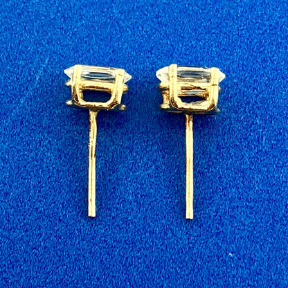 Designer 14K Yellow Gold Oval Aquamarine March Occasion Sweetheart Stud Earrings