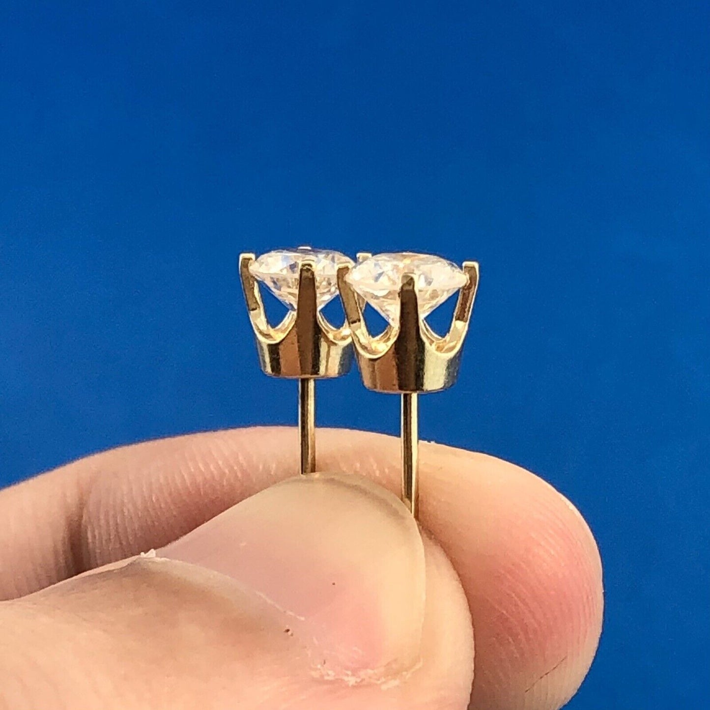 Classic 14K Yellow Gold Diamond Solitaire Pierced Stud Earrings