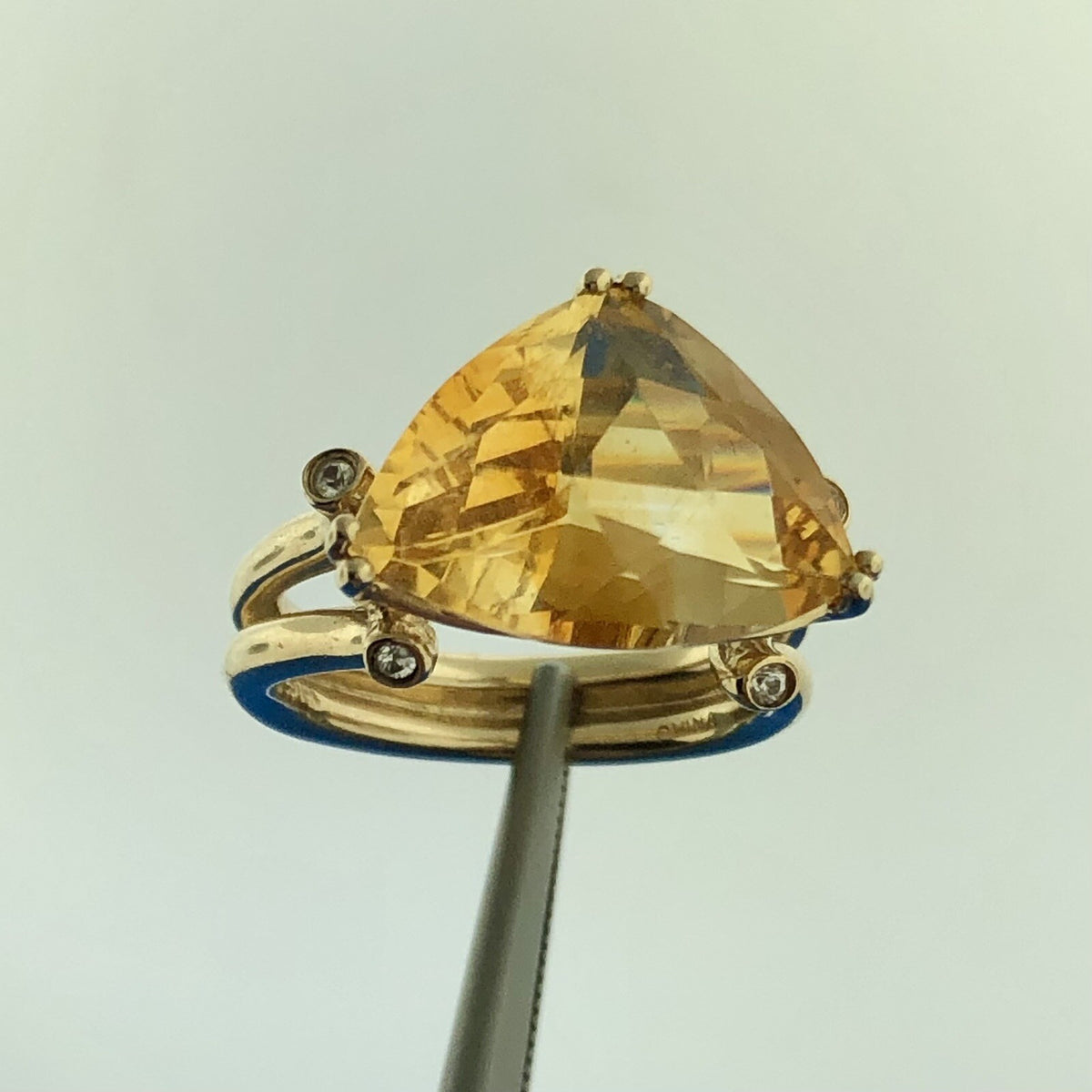 Gorgeous 14k Yellow Gold Faceted Triangle Citrine Diamond Accent Ring Size 6.15