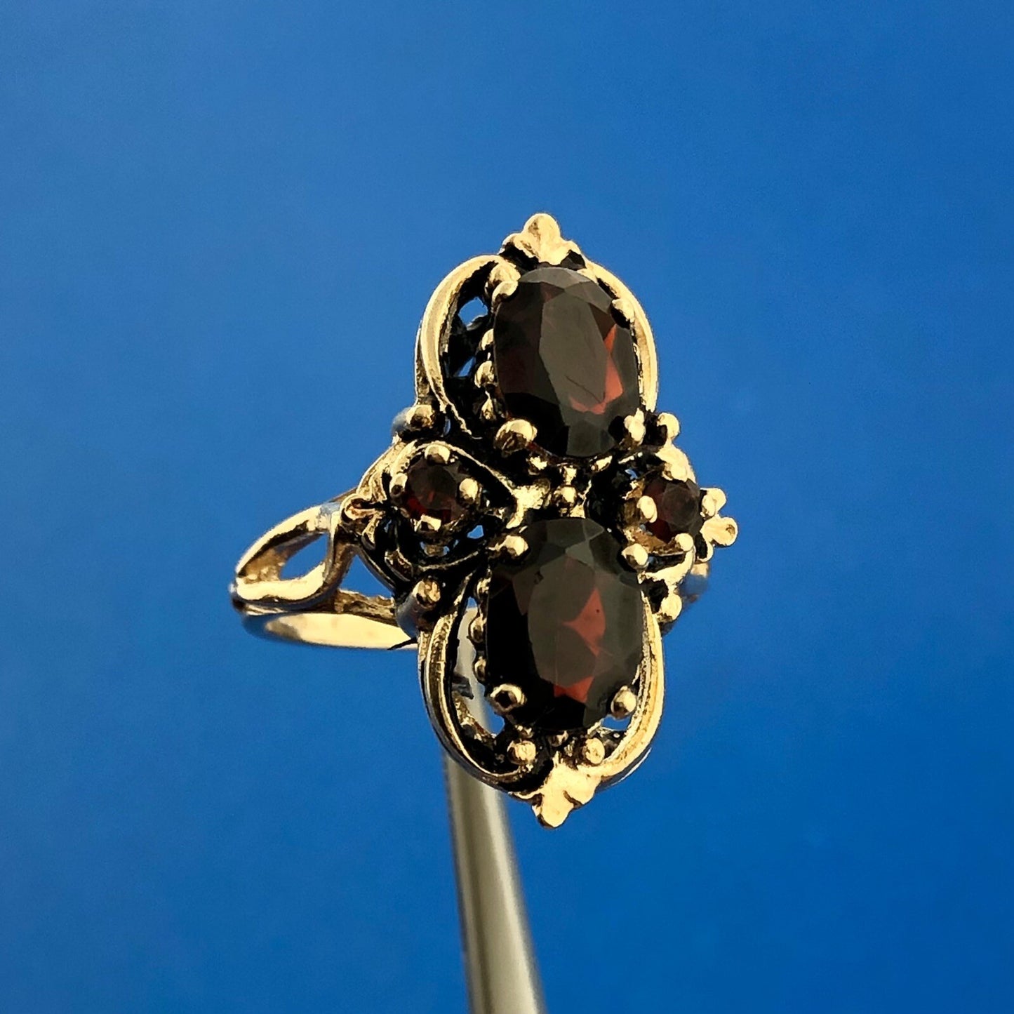 Vintage 14k Yellow Gold Oval Round Cut Red Garnet Statement Ring Size 7.5