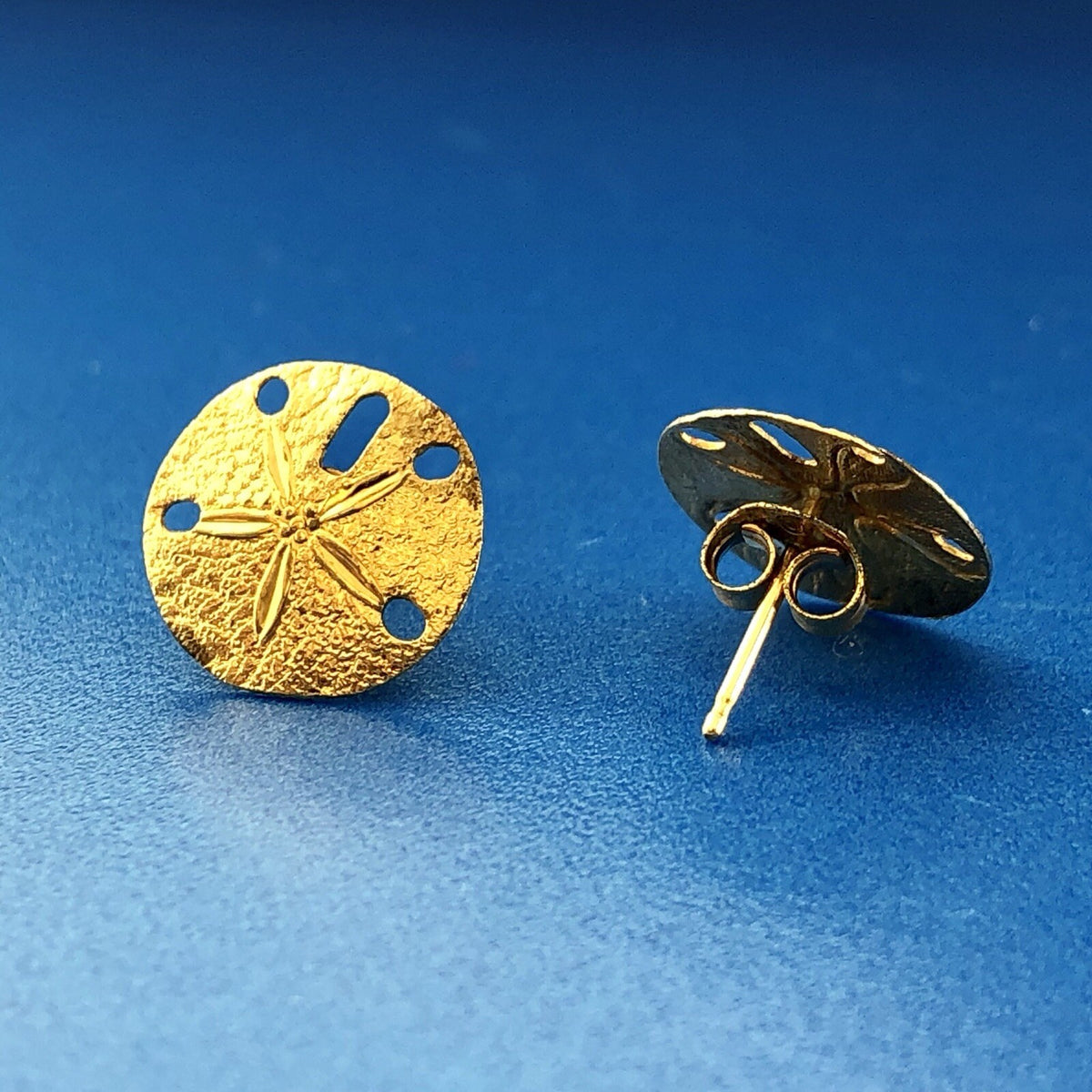 Sterling Silver Vermeil 925 Sand Dollar Sea Ocean Paradise Stud Earrings