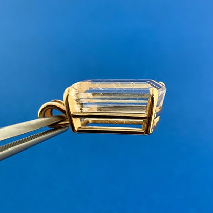 Mystical 14K Yellow Gold Golden Reticulated Quartz Well Being Statement Pendant