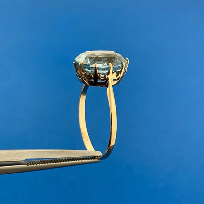 14K Yellow Gold Oval Blue Spinel Solitaire August Birthday Anniversary Ring