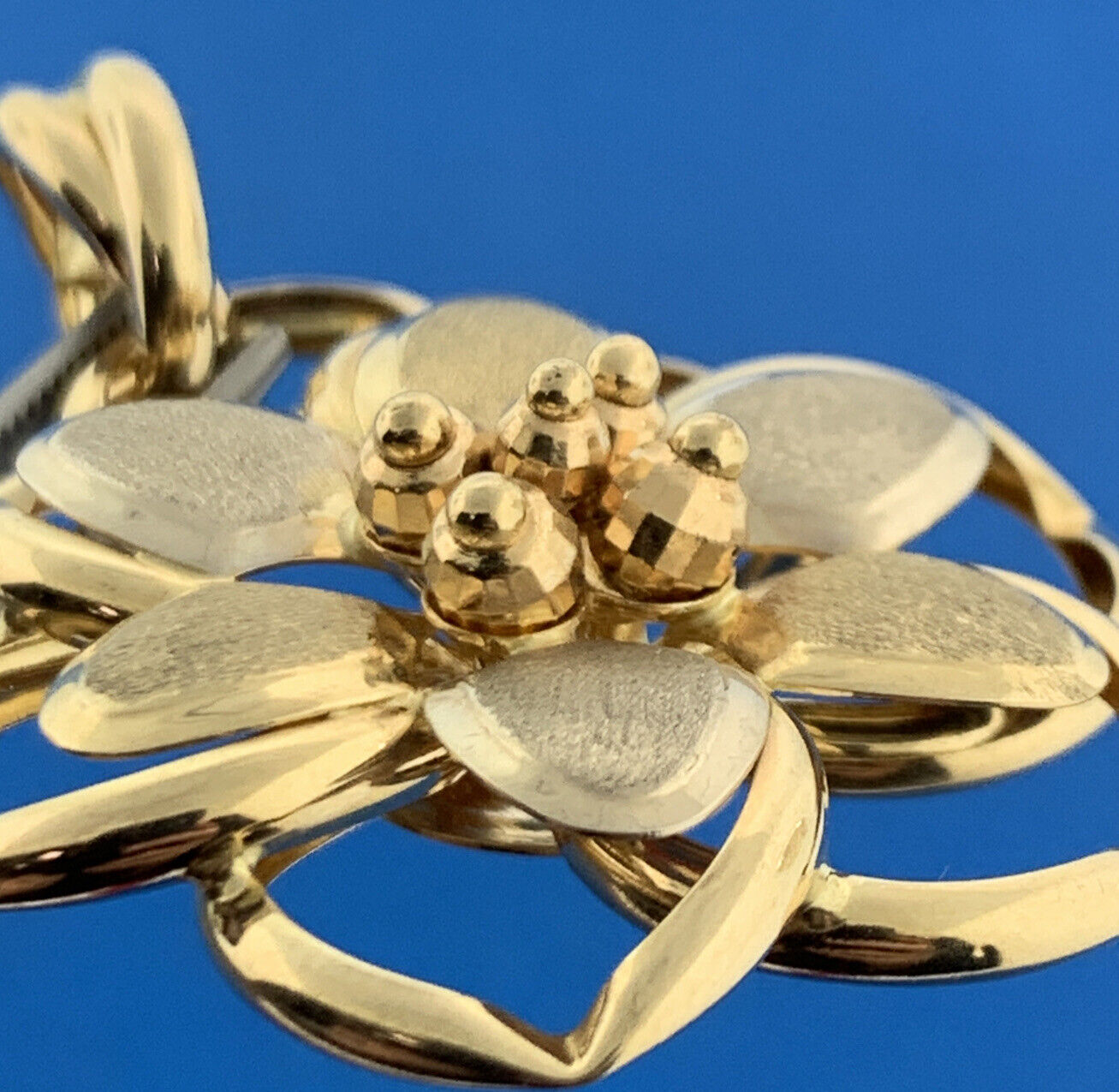 Designer Italy 14K White Yellow Gold Two Toned Brushed Statement Floral Pendant
