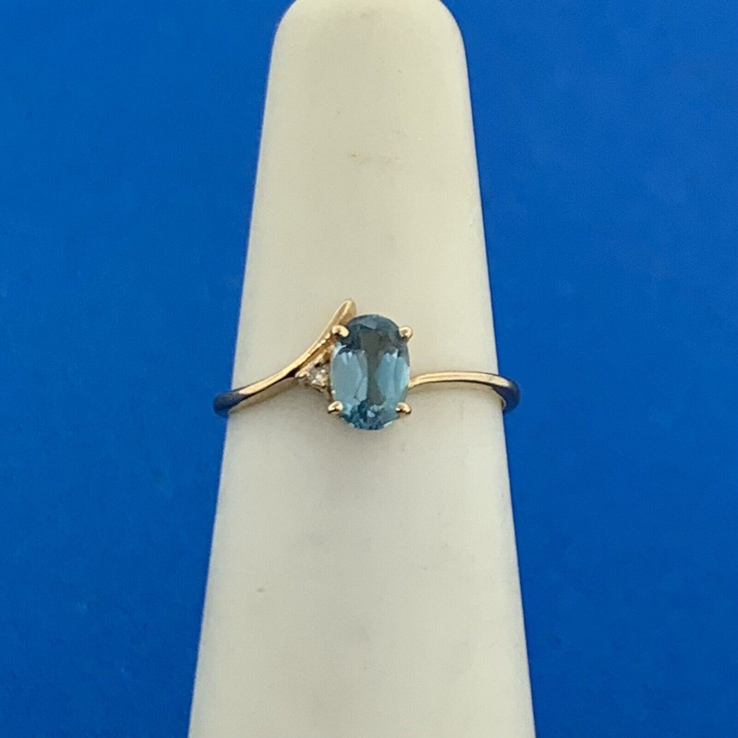 Designer 14K Yellow Gold Oval Blue Topaz Diamond Accent Size 4.5 Ring