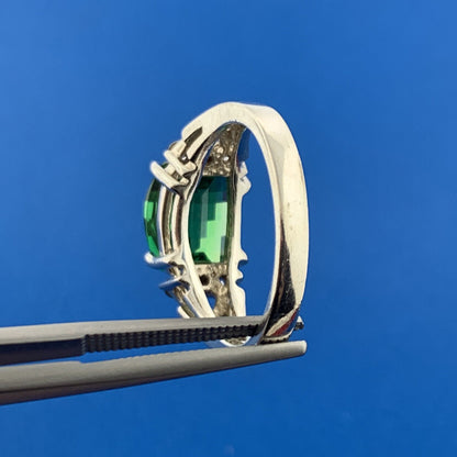 Designer Sterling Silver 925 Green White Diamonique Cubic Zirconia Cocktail Ring