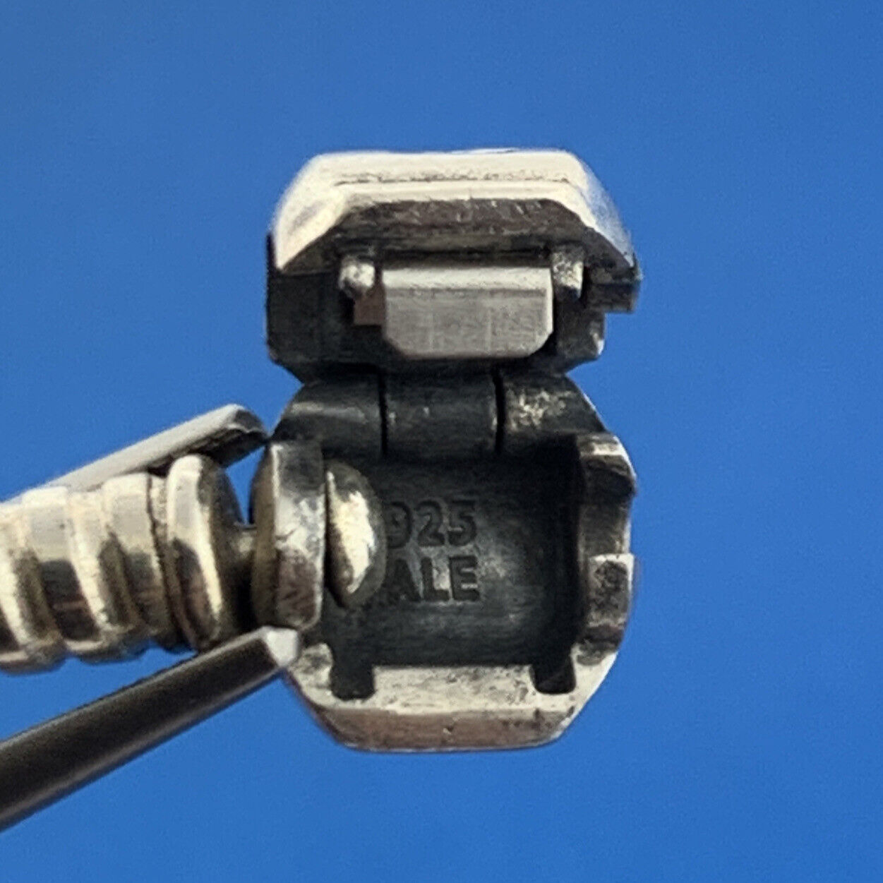 Authentic Pandora 925 Sterling Silver Signature Barrel Clasp Bracelet 590702