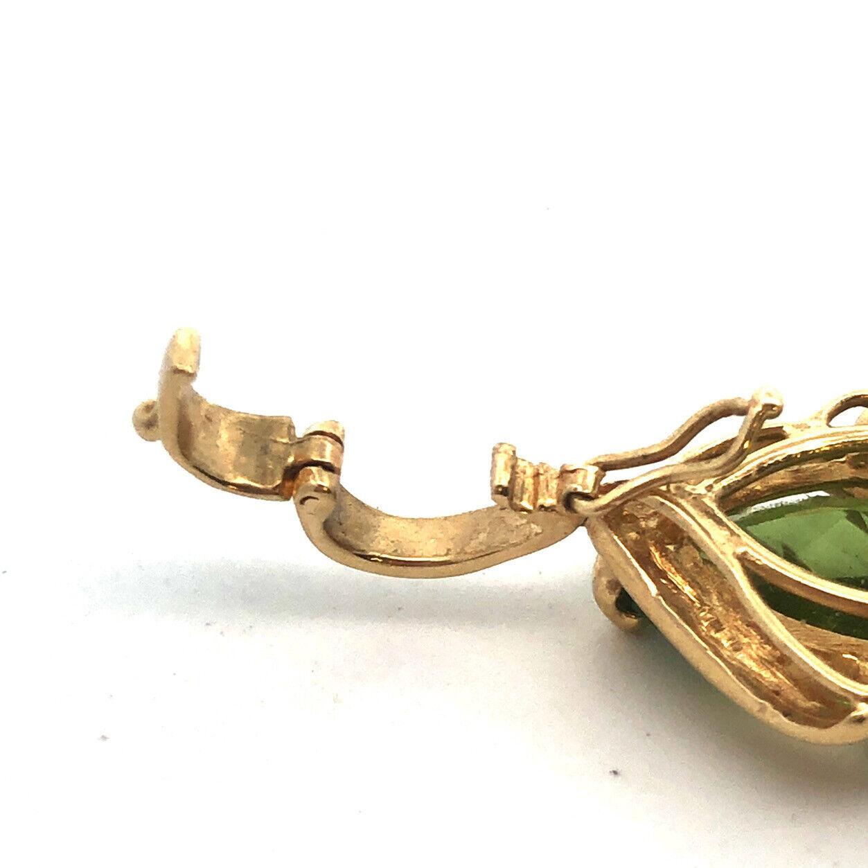 Vintage 14K Yellow Gold Marquise Peridot Round Diamond Accent Modernist Pendant