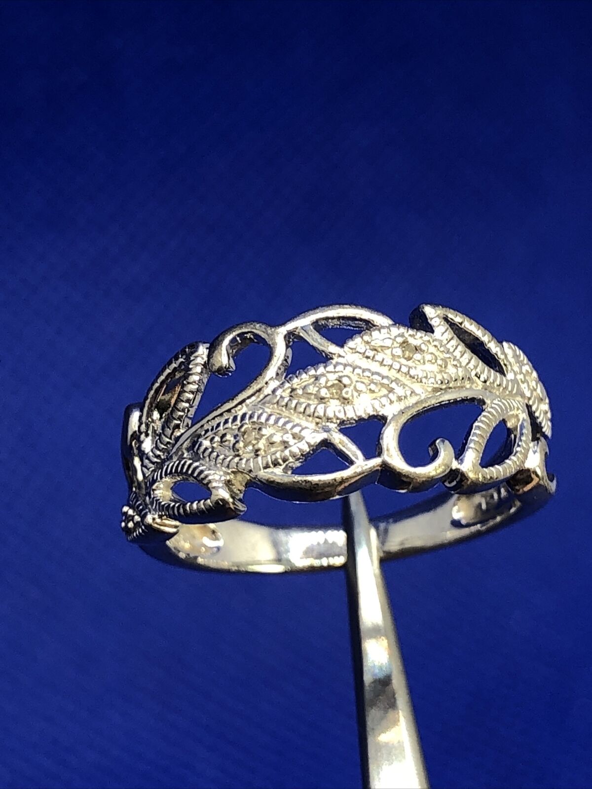 Designer RJ 925 Sterling Silver Diamond Leaves Filigree Cigar Band Ring