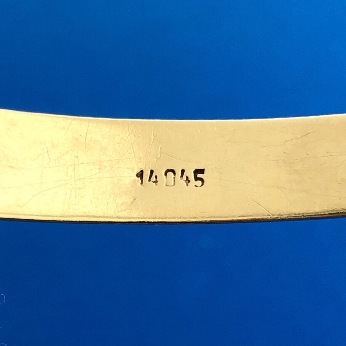 Estate 14K Yellow Gold Diamond Station Weave Etched Bangle Bracelet