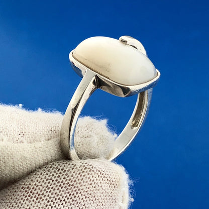 Designer 925 Sterling Silver Rectangle Mother Of Pearl Modernist Bypass Ring