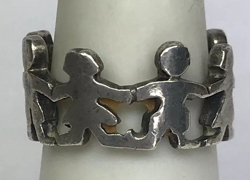 Vintage Sterling Silver 925 Children Cut Out Circle Mother's Day Band Ring S190