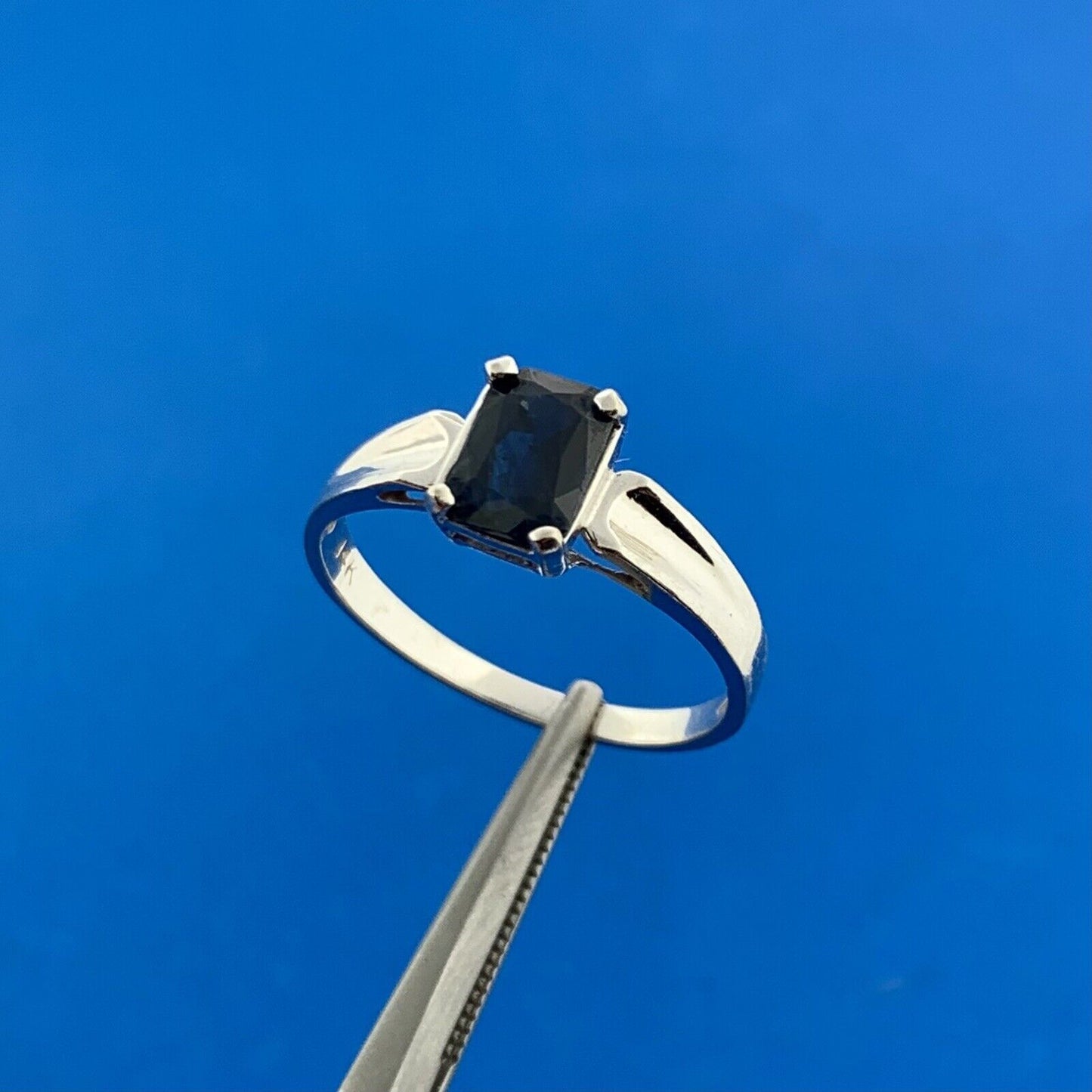 Elegant 14K White Gold Sapphire September Anniversary Birthday Modernist Ring