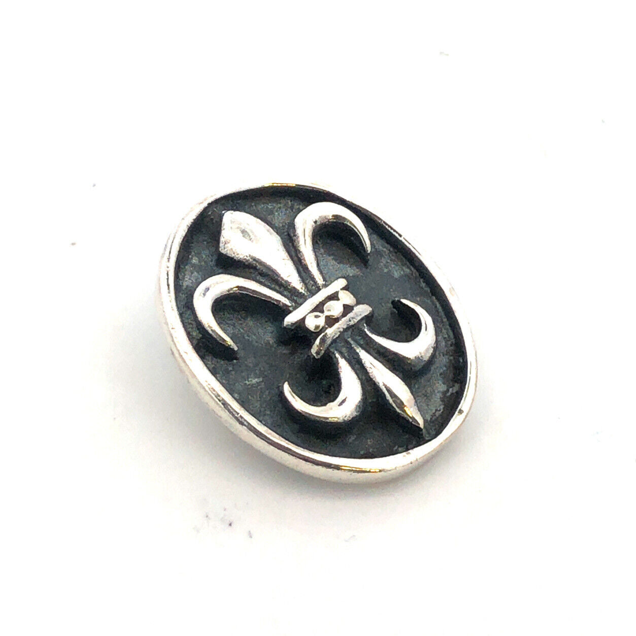 Mexican 925 Sterling Silver Fleur De Lis Oval Pendant